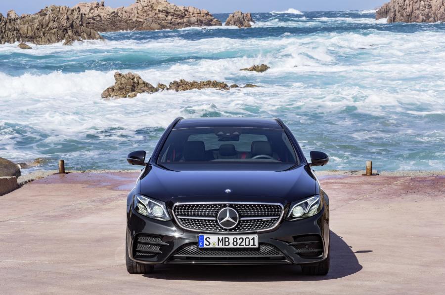 Mercedes-AMG E43 4Matic Estate 2016 года  (фото 19 из 28)